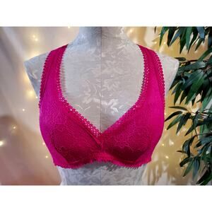 Victoria's Secret Women's M Pink Lace Wireless Racerback Stretchy Bralette